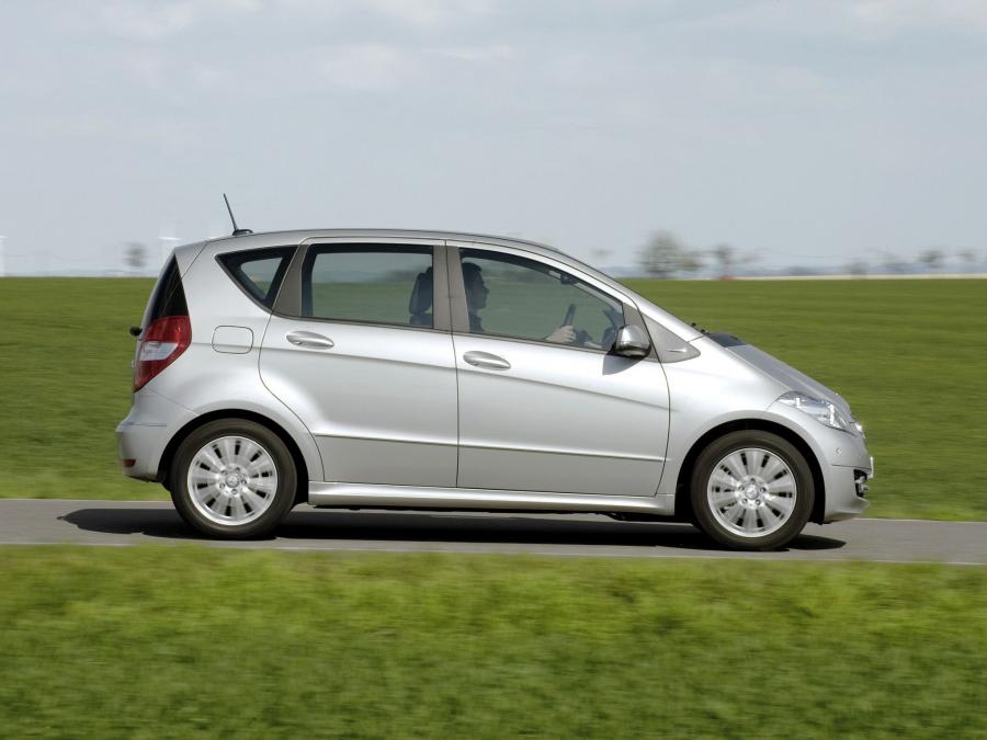  Mercedes-Benz A170 5-Door 2008 года  (фото 18 из 22)